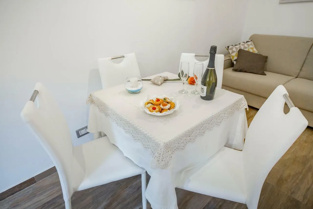 Marechiaro House Apartment Cefalu Italy
